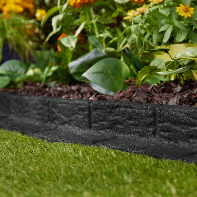 GroundSmard SmartLoc 4-ft L x 3-in H Black Rubber Landscape Edging