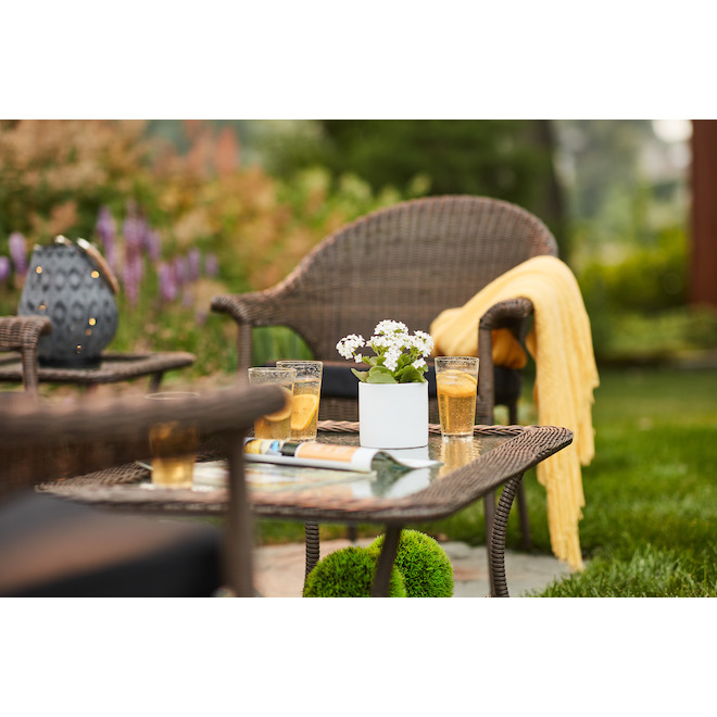 Table à café brune pour patio Style Selections Spruce Hills de 42 po x 17 po