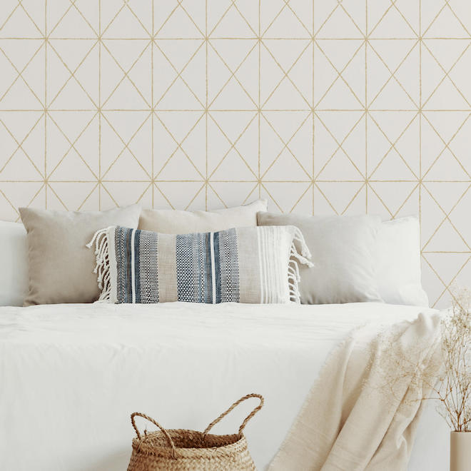 NuWallpaper Peel-and-Stick Wallpaper - White and Gold Geometric Pattern - 20.5-in x 18-ft