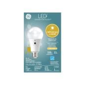 Ampoule de remplacement LED+ A21 GE 100W Dusk to Dawn usage général, blanc doux (paquet de 1 unité)