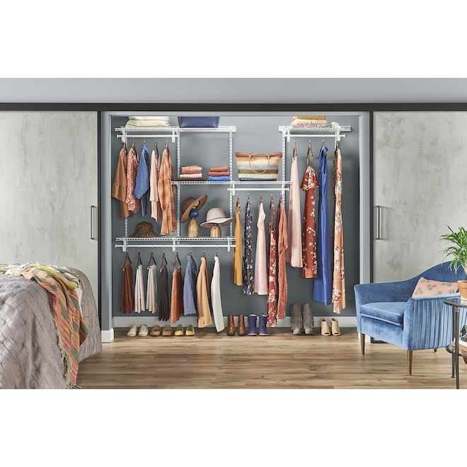 Ensemble d'étagères pour garde-robes ShelfTrack ClosetMaid blanc, 5 à 8 pi