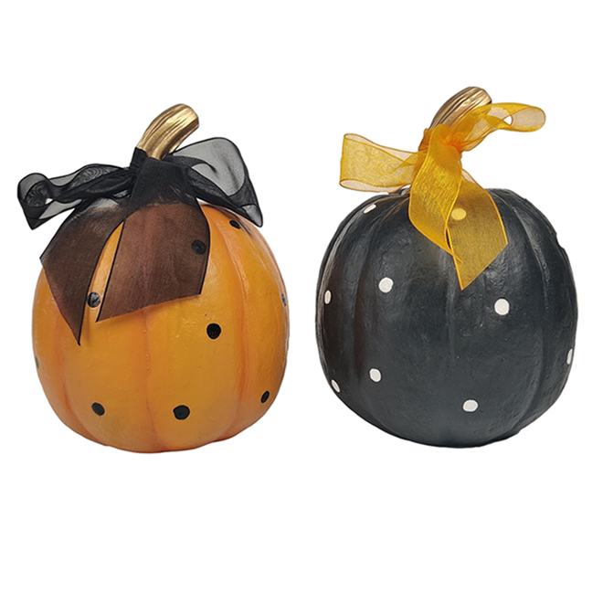 2 Halloween Pumpkins with Dots