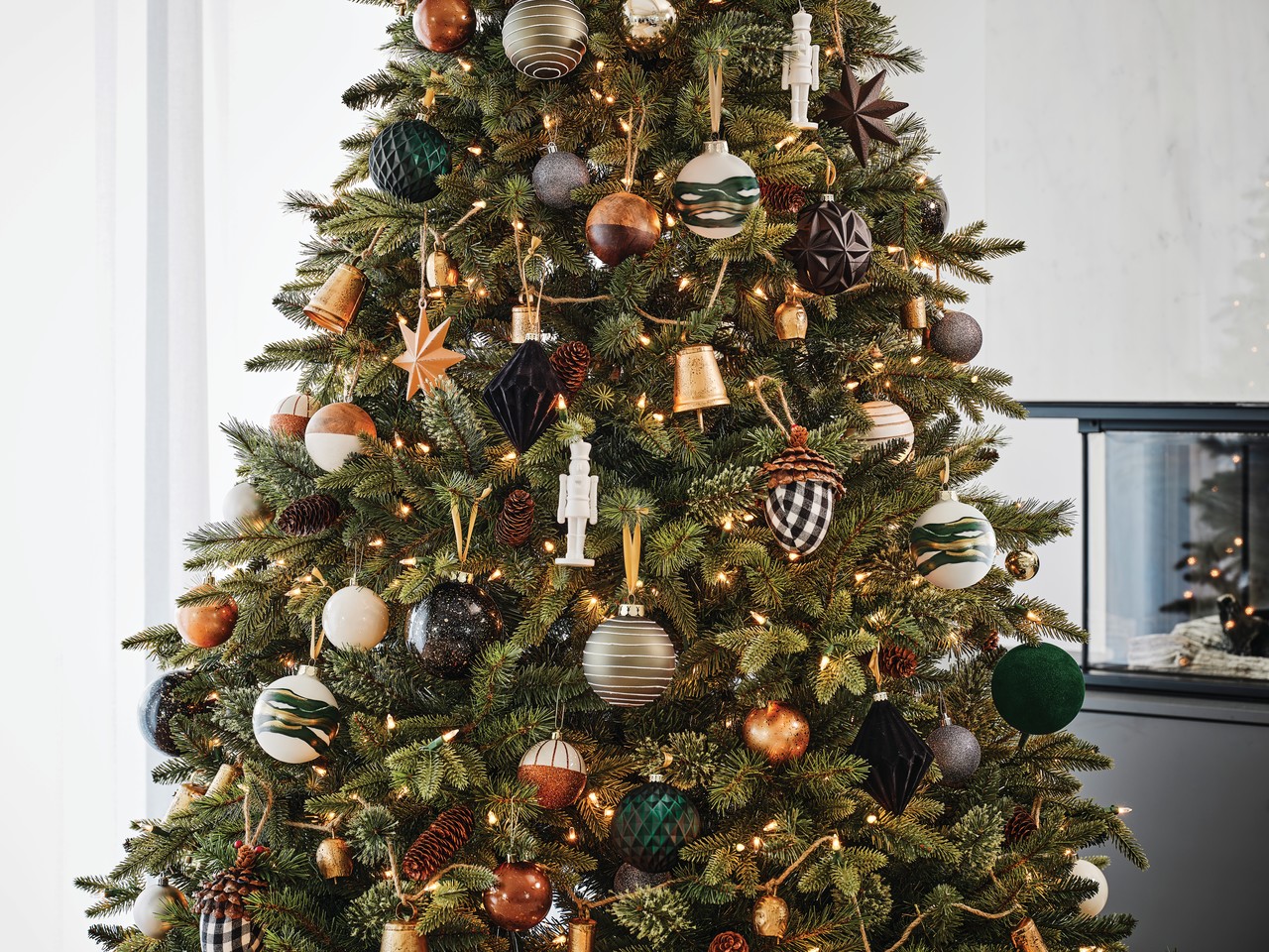 Holiday Living Nordic Trail 90-mm Glass Green/White Christmas Ball Ornaments - 2/Pk