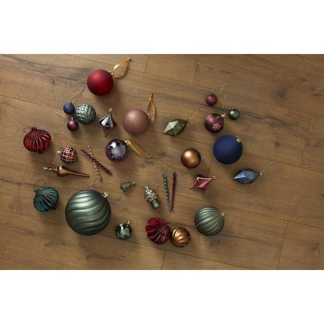 Celebrations by L&CO Family Gathering Set of Blue Christmas Ball Ornaments - Pack of 4