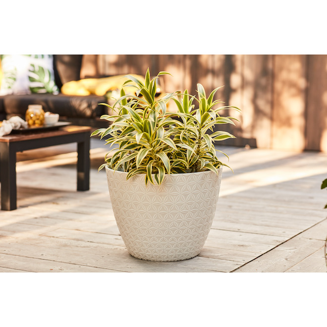 Allen + Roth 1-Pack 15.2-in W x 12-in H Off-White Resin Planter