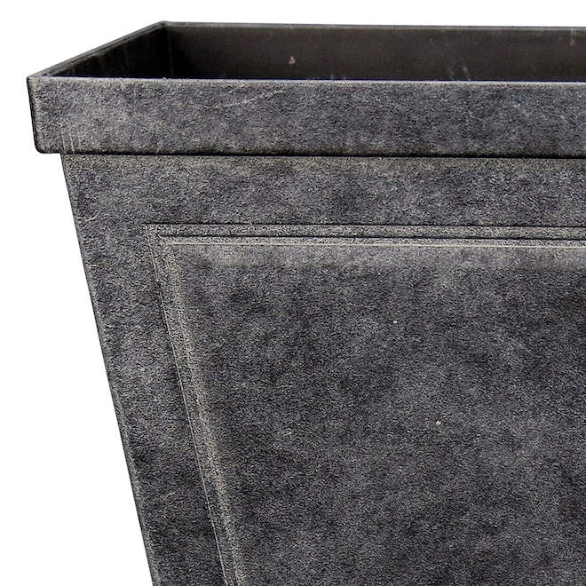 Bazik 15.3 x 16.5-in Square Black Resin Outdoor Planter