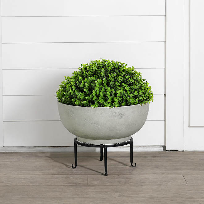 Pot à fleur en résine blanc cassé par Bazik pour intérieur/extérieur 13,3 po