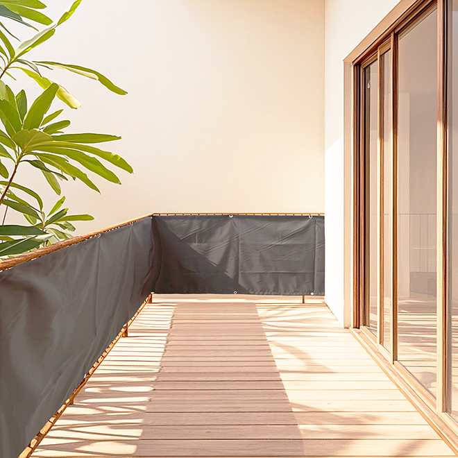Landon & Co. Balcony Privacy Screen in Polyester 30 x 177-in - Grey