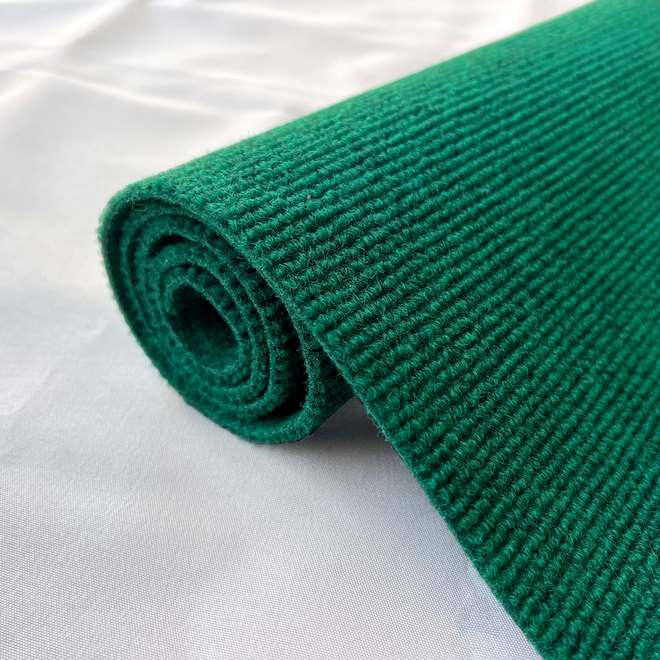 VALU+ Area Rug in Polyester for Outdoors or Indoors 6 x 8-ft - Green