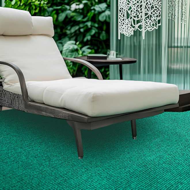 VALU+ Area Rug in Polyester for Outdoors or Indoors 6 x 8-ft - Green