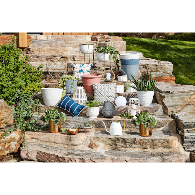 Allen + Roth 8.25-in W x 9-in H Gold Metal Planter