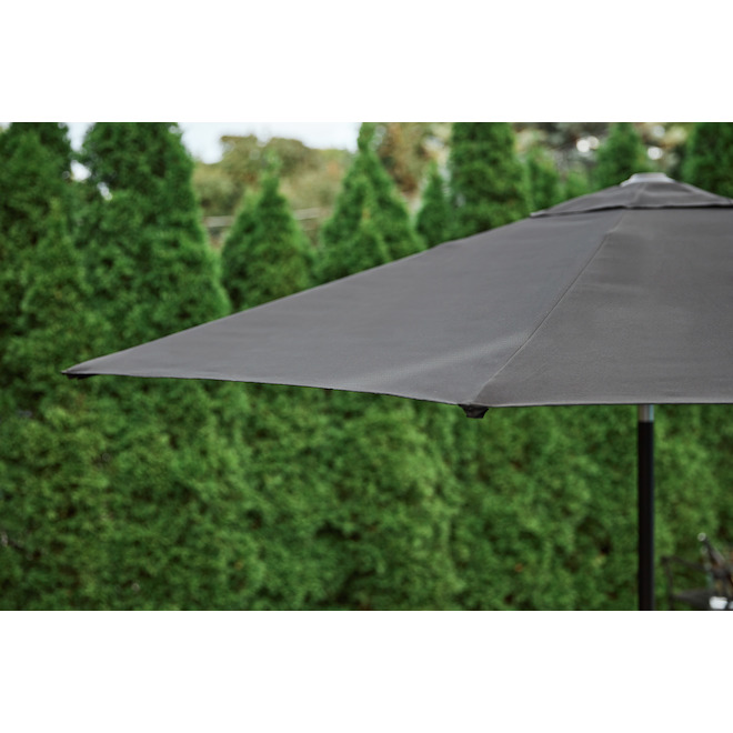 Style Selections Market Umbrella - 9-ft x 9-ft - Polyester - Black