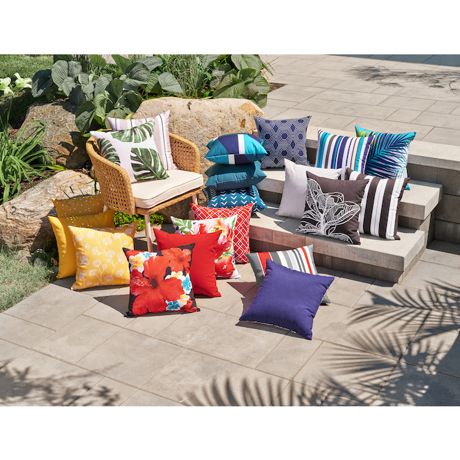 Decorative pillows outlet for outdoor furniture