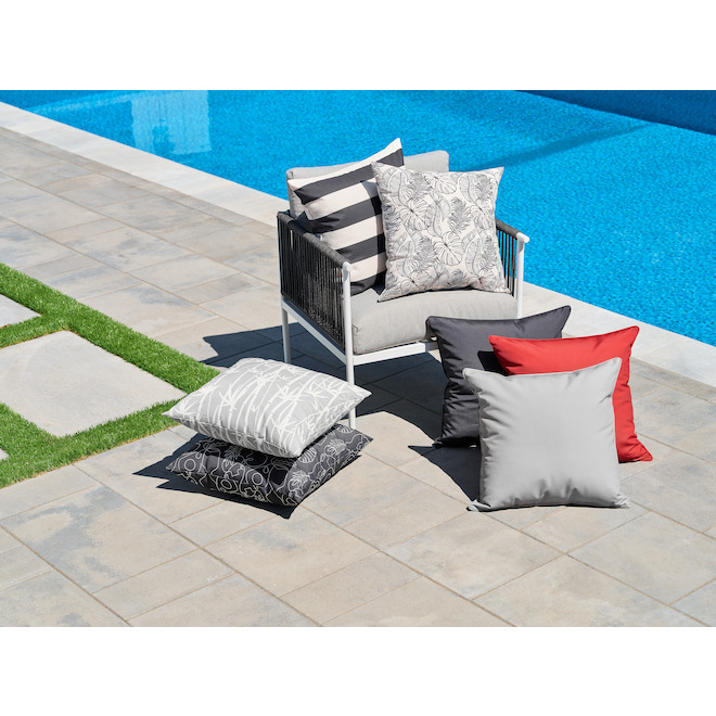 Canopii Sunbrella 20 x 20-in Red Acrylic Fabric Outdoor Decorative Cushion