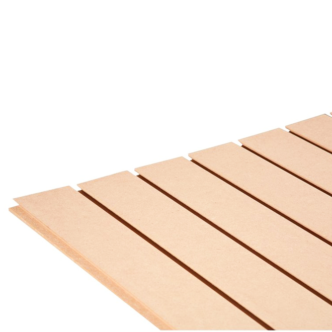 Panneau à rainure en MDF naturel 3/4 po x 4 pi x 8 pi, prêt à peinturer