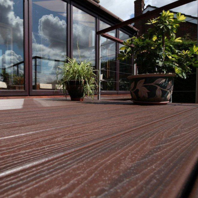 Planche de terrasse Trex Transcend Tropicals, pierre de lave, 1 po x 6 po x 16 pi, bord carré