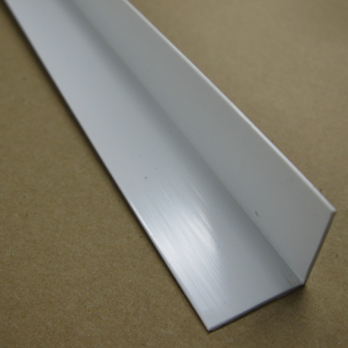 Moulure pour tapisserie, blanc, PVC, 8 pi L. x 1 1/16 po l.