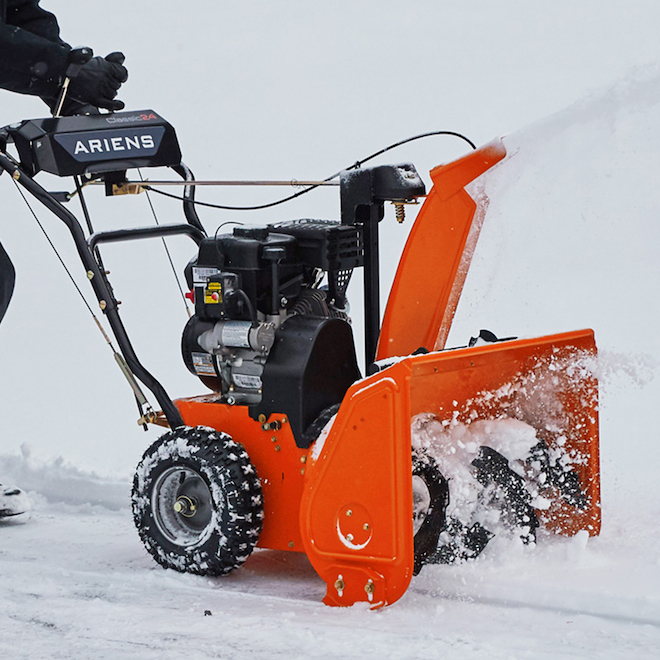 Ariens Classic 24-in 208CC 2-Stage Self-Propelled Gas Snow Blower with  Electric Start