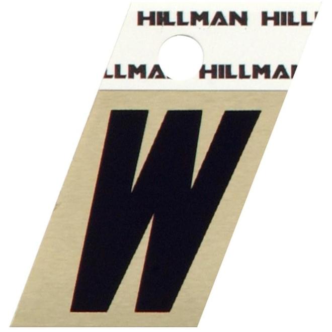 Lettre W Hillman coupée en angle en aluminium noir et or 1 1/2 po