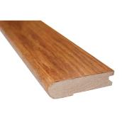 Nez de marche en chêne rouge doré 3,13 po x 78 po Finium