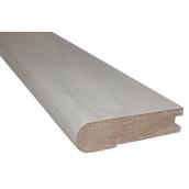 Moulure de plancher pour nez de marche en chêne blanc rouge, 3,125 po x 78 po Finium