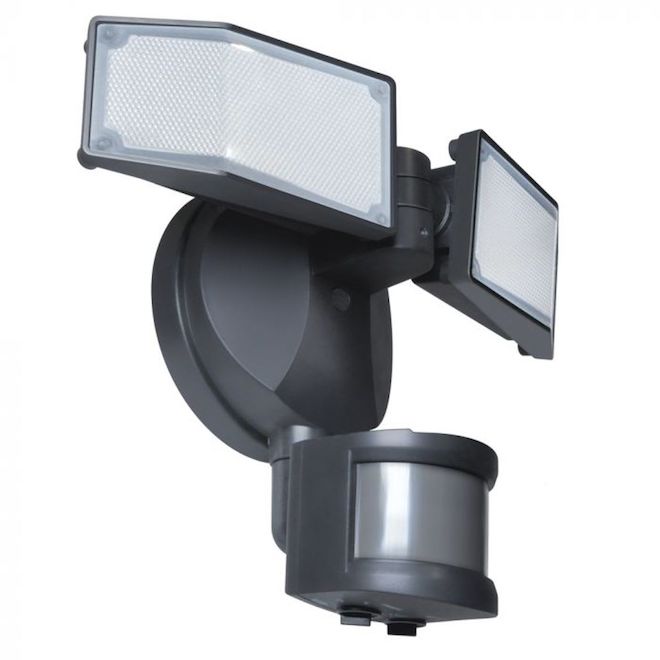 Good Earth Lighting 80-W Twin Head Security Light with Motion Sensor - Aged Bronze