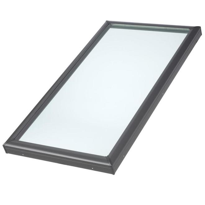 Puits de lumière à faible émissivité pour montage en bordure de rue VELUX 51 po H x 2,75 po L x 27,5 po