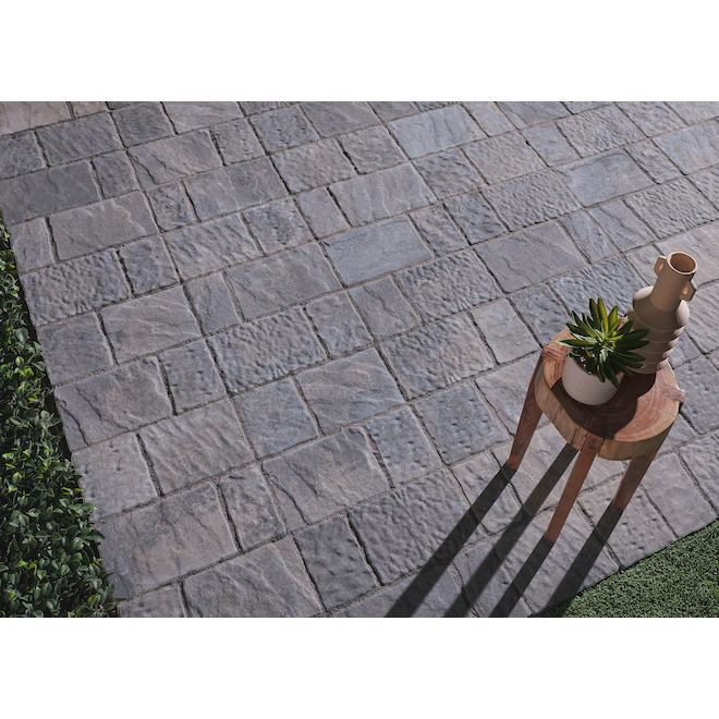 Oldcastle Quadral Patio Slab Cobblestone Style Shadow Blend - 16 x 16 x 2-in