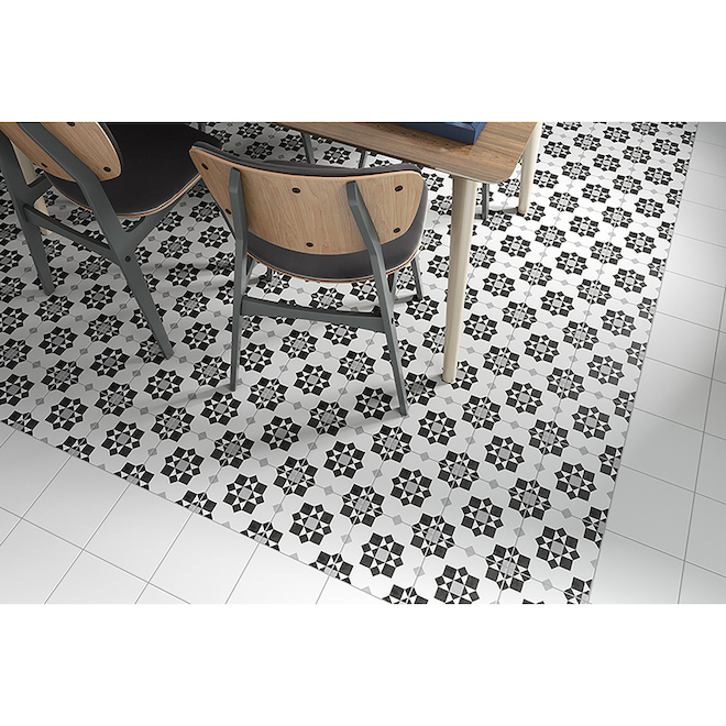 Carreau de porcelaine Braga de Mono Serra, 8 po x 8 po, noir et blanc, 19/boîte