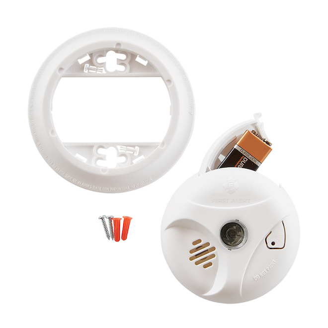 First Alert Ionization Smoke Detector With Light Battery Operated 1039801 Rona