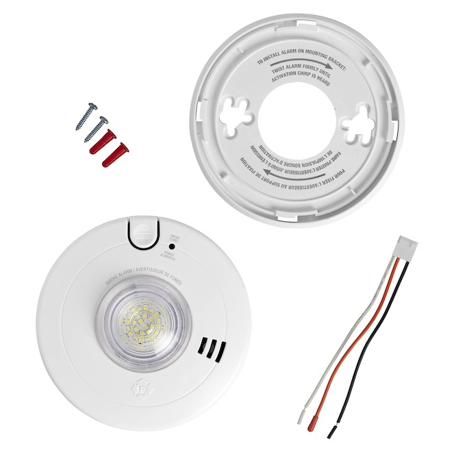 BRK Smoke Detector Hardwired with LED Stroboscope with Back-Up