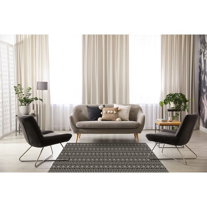 Tapis d'intérieur en polypropylène Aztec Roomio 72 x 84 po, orme foncé