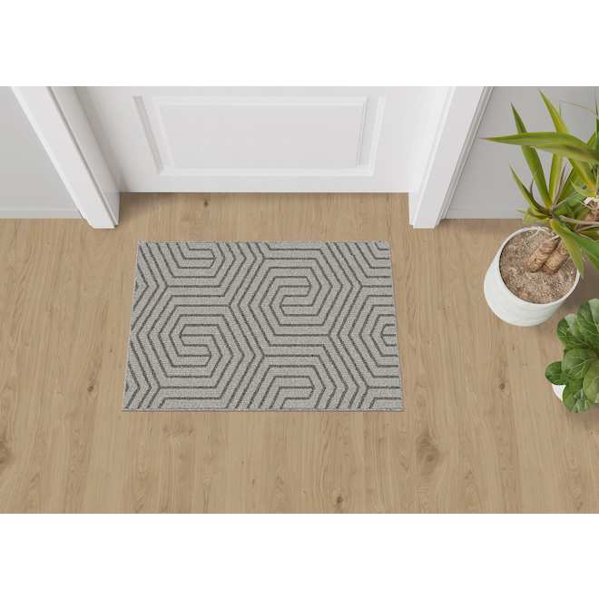 Roomio Gema Indoor Polypropylene Rug of 20 1/2 x 32-in - Silver Iron