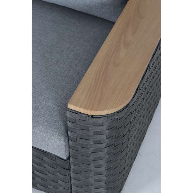 Landon & Co. Kingston Conversation Set in Wicker with Grey Cushions - 5-Piece