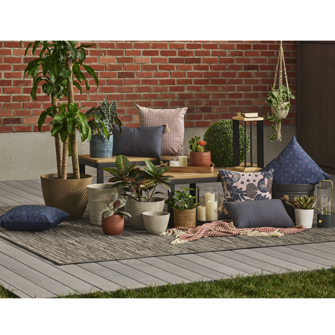 Landon & Co. 12 x 20-in Dotted Outdoor Polyester Cushion