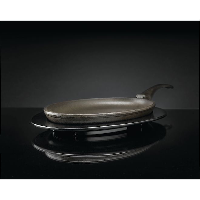 Napoleon Cast Iron Skillet - Black - 11.4-in to 17.3-in