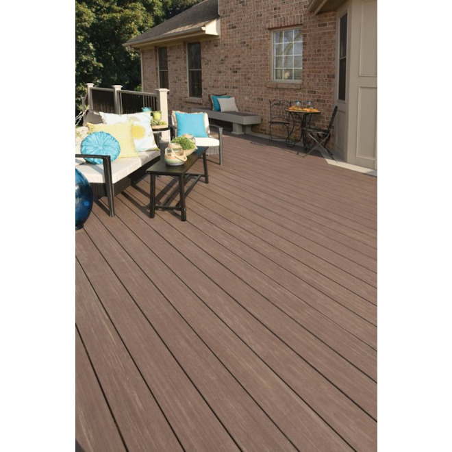 Planche de terrasse VC rainurée TimberTech Azek Dark Hickory de 16 pi