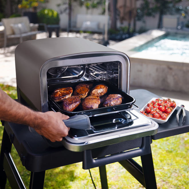 Ninja Woodfire 8-in-1 Outdoor Oven with Cover Grey Electric BBQ