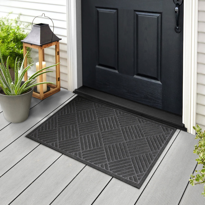 Multy Home Entry Doormat in Textured Polyester 18 x 30-in - Black