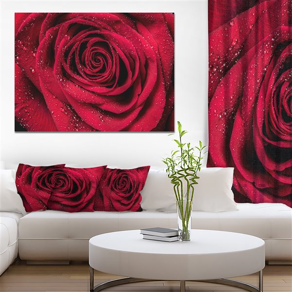 Designart Canada Red Rose 30-in x 40-in Canvas Wall Art