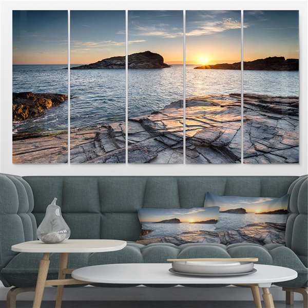 Toile en métal, crépuscule à Cornwall, 28 po x 60 po, 5 panneaux