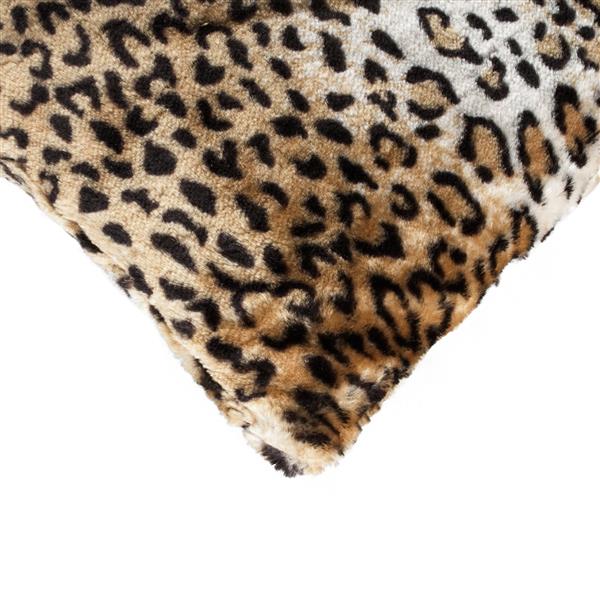 Luxe Belton 12-in X 20-in Leopard Faux Fur Pillows (2 Pack 