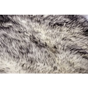 Natural by Lifestyle Brands 7-ft x 6-ft Grey New Zealand Octo Sheepskin Rug