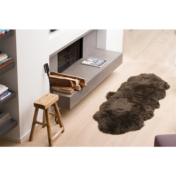 Natural by Lifestyle Brands 2-ft x 6-ft Chocolate New Zealand Double Sheepskin Rug