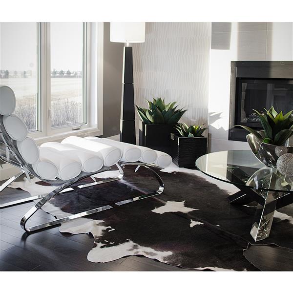 Natural by Lifestyle Brands 5-ft x 7-ft Chocolate and White Kobe Cowhide Area Rug