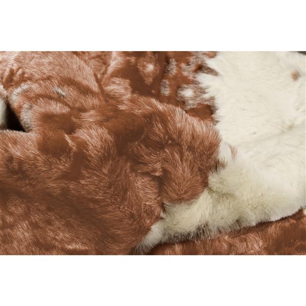 LUXE Faux Hide 5-ft x 7-ft Brown & White Cow Indoor Area Rug