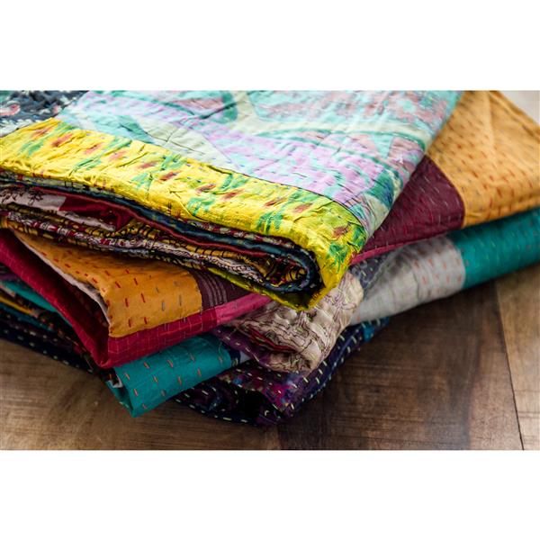 Natural by Lifestyle Brands Kantha 50-in x 70-in 30021 Silk Throw