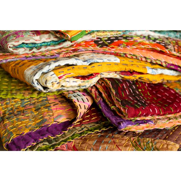 Natural by Lifestyle Brands Kantha 50-in x 70-in 30021 Silk Throw