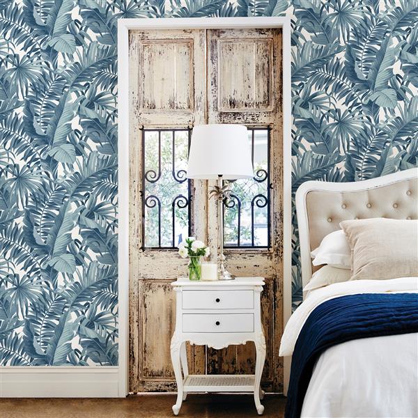 A-Street Prints 57 sq ft Navy Alfresco Palm Leaf Wallpaper