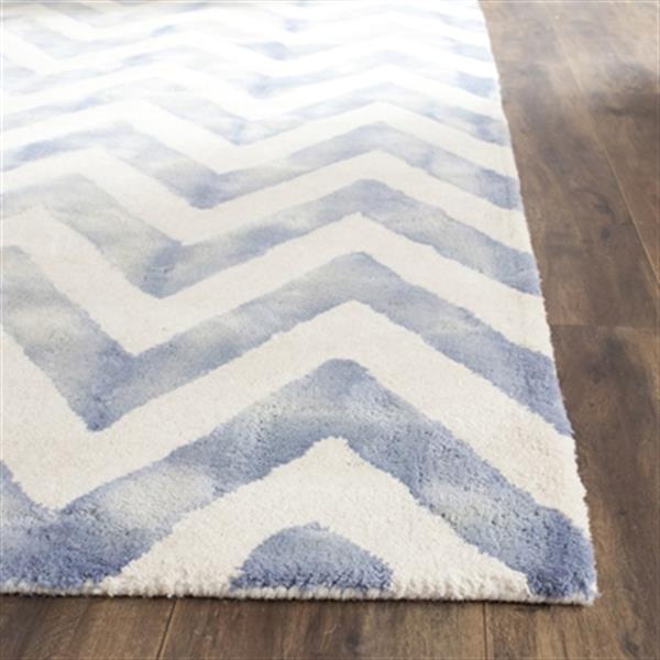 Safavieh Dip Dye 5-ft x 8-ft Hand-Tufted Wool Ivory and Blue Area Rug